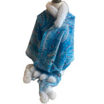 Unika uldsjal - Isblå med hvid pels